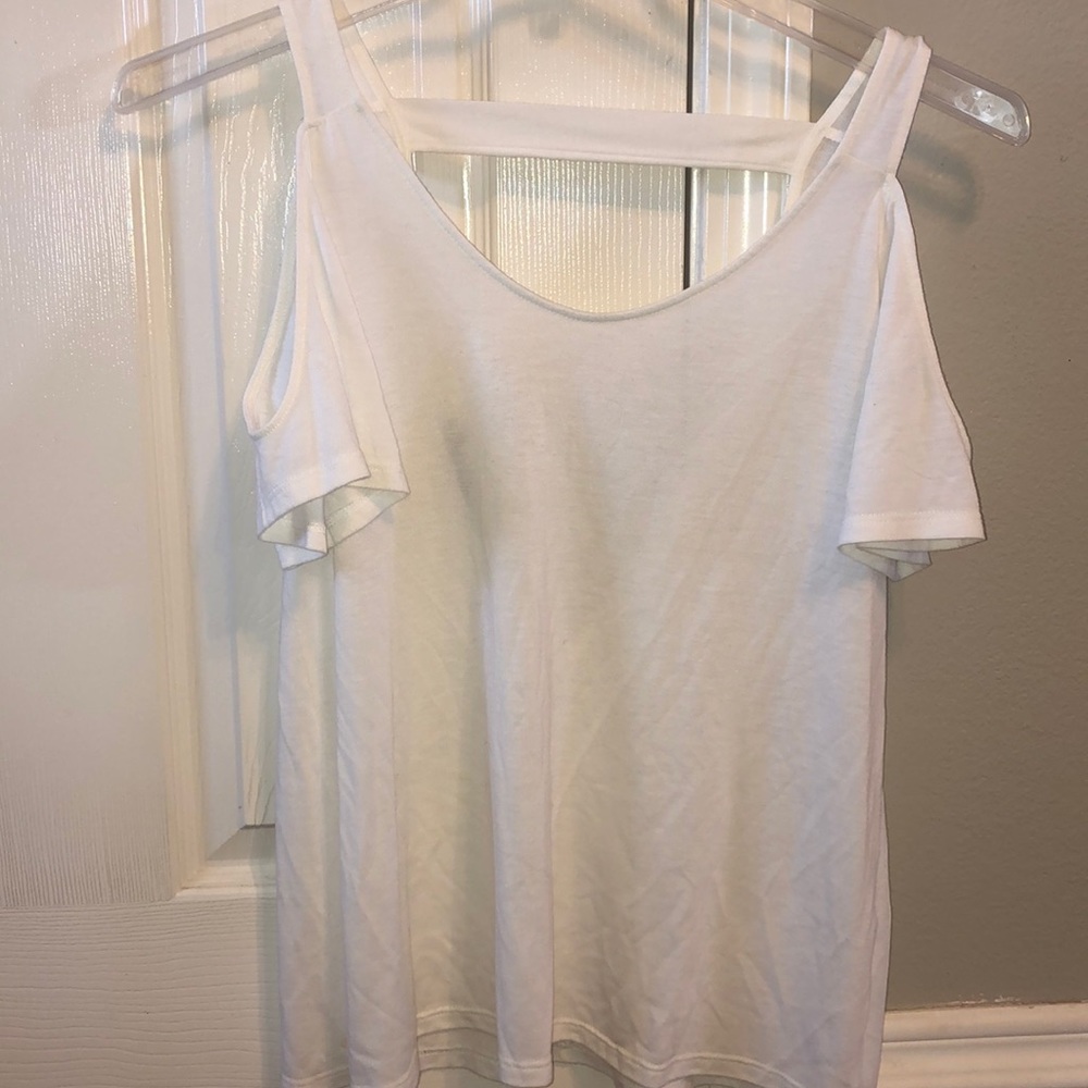 White t shirt with cut out sleeves